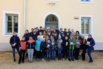 Ilūkstes Raiņa vidusskolas (Stadiona 1) skolēni iepazīst  Jēkabpils vēstures muzeju