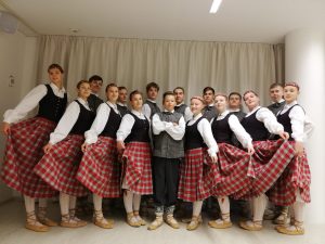 Deju kolektīvs „Ance” piedzīvo dziesmu un deju svētkus