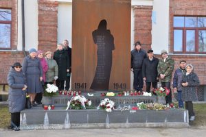 Pieminot Latvijas vēstures traģiskās lappuses